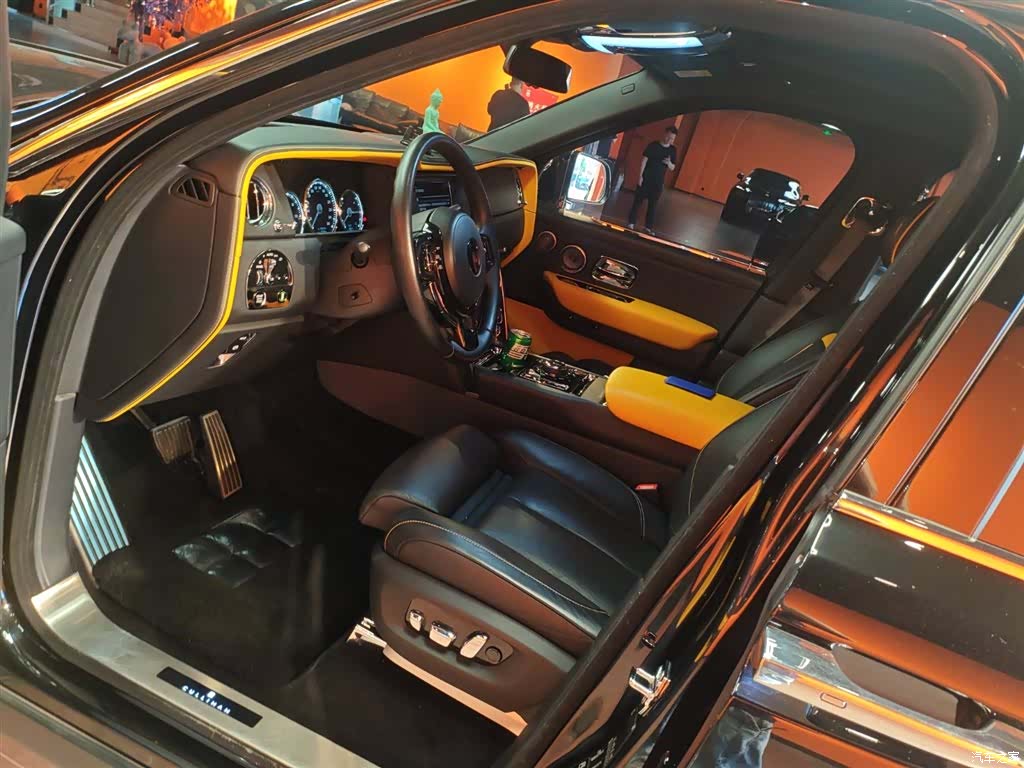 Rolls-Royce Cullinan, 2021 13