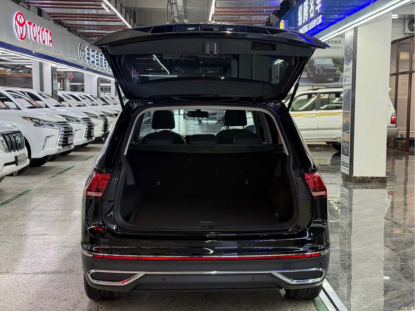 Volkswagen Tiguan L, 2023 все фото