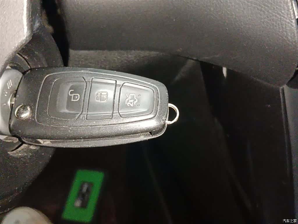 Ford Focus, 2015 9