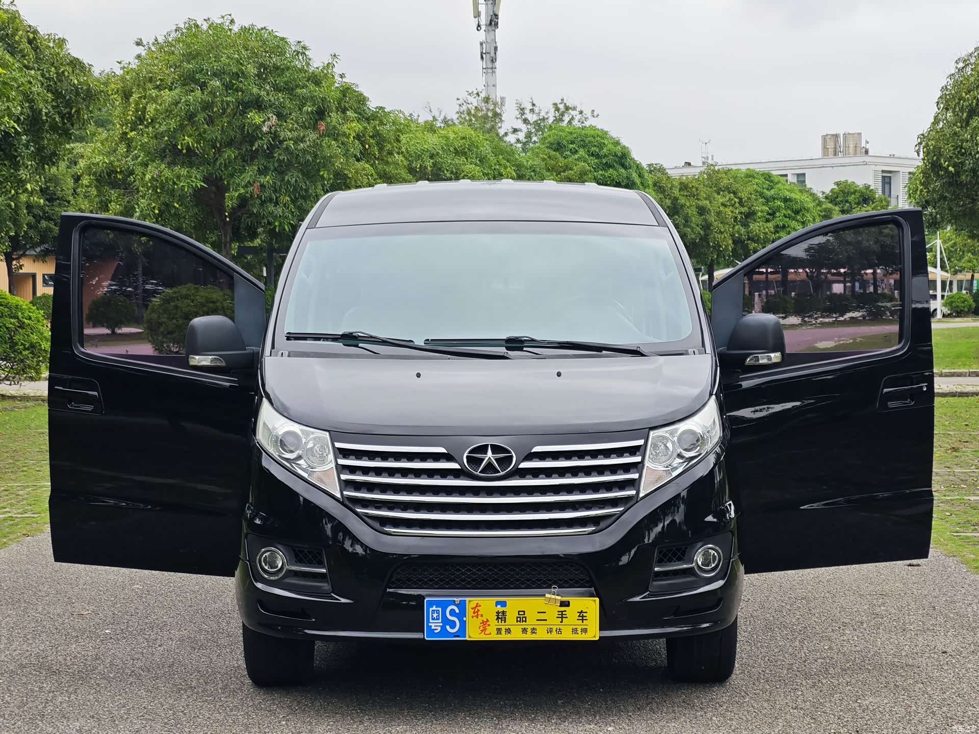 JAC M5, 2017 11