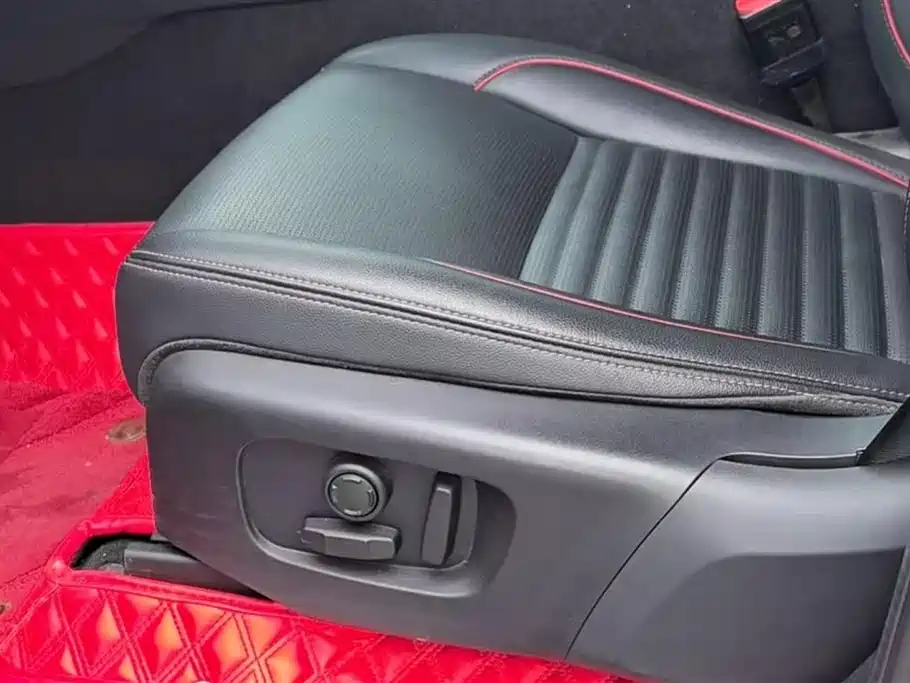 Land Rover Discover sports