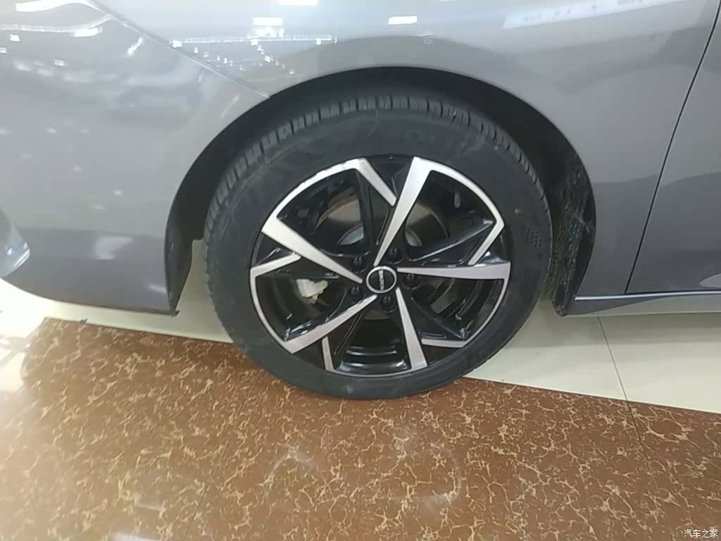Roewe i5, 2025 23