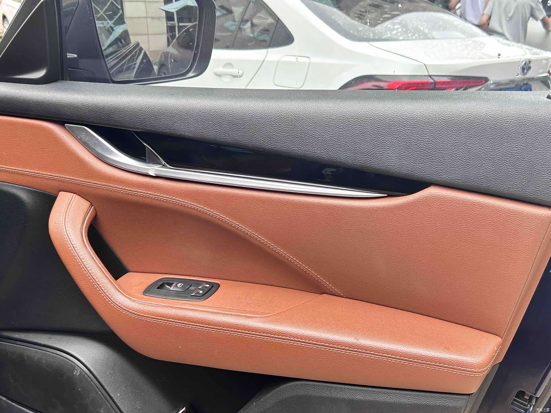 Maserati Levante, 2020 11