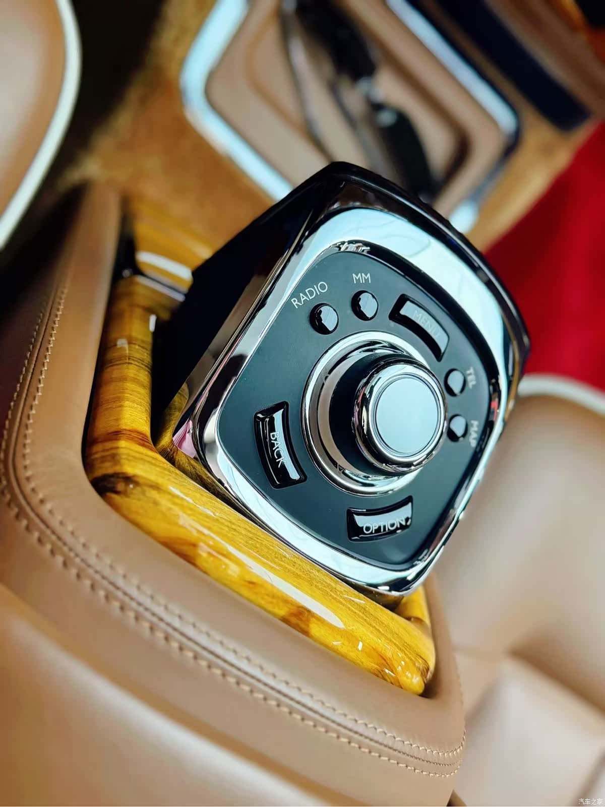 Rolls-Royce Phantom, 2016 19