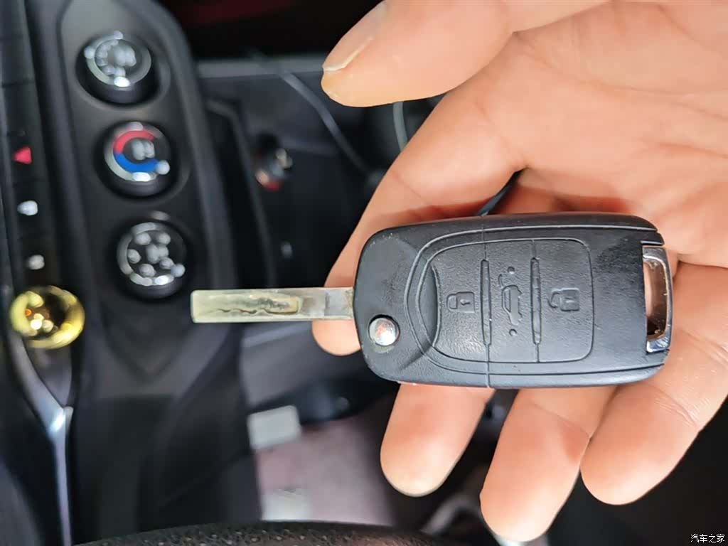 Wuling 360, 2018 9
