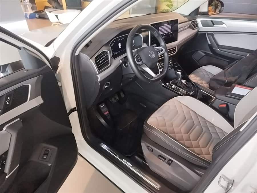 Volkswagen Tayron 2023, фото 16