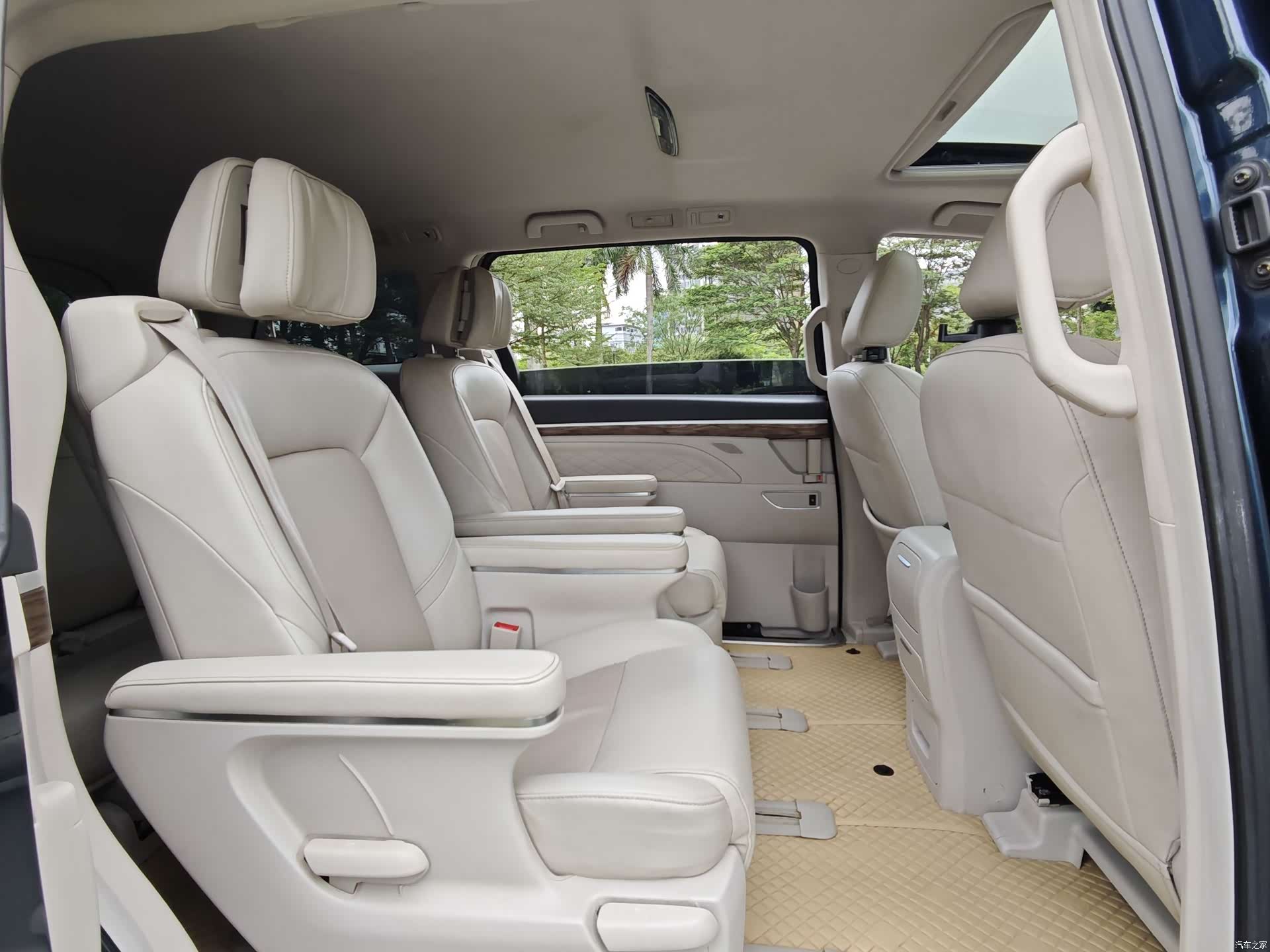 Trumpchi M8, 2018 12