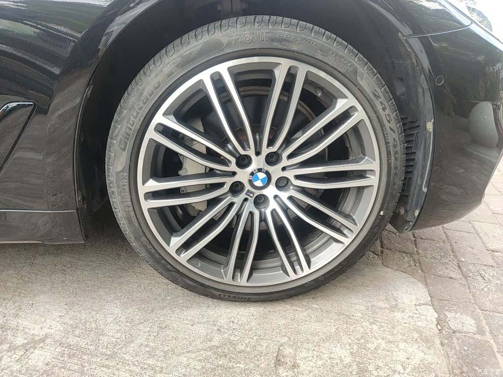 BMW 5 Series, 2018 8