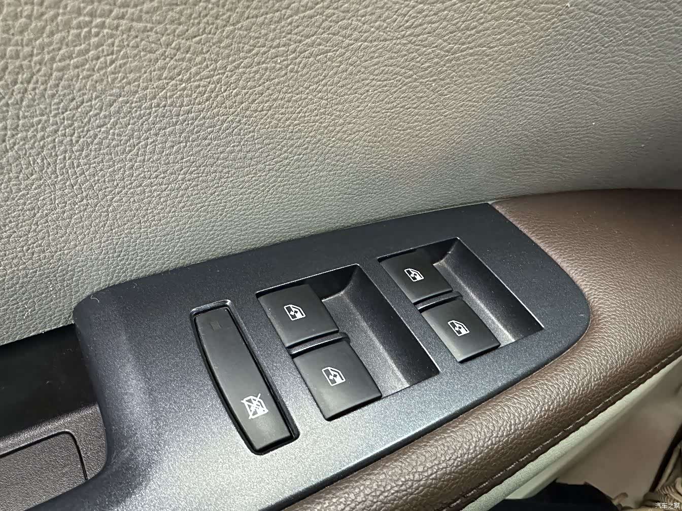 Buick GL8, 2021 25