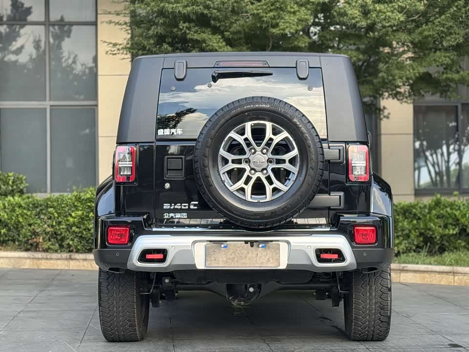 Beijing BJ40