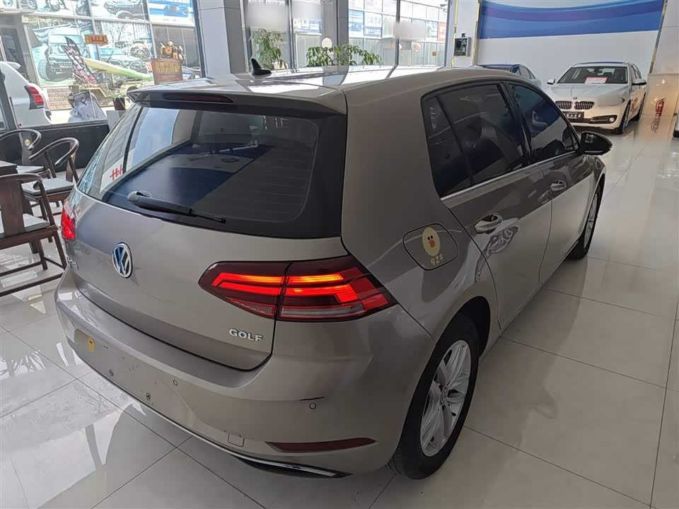 Volkswagen golf