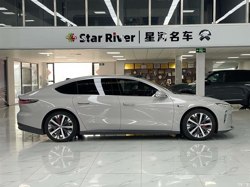 NIO ET7, 2022 4