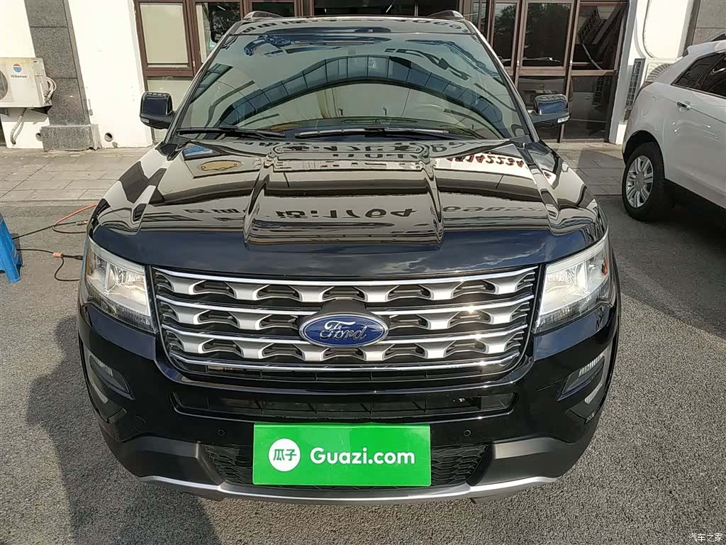 Ford Explorer, 2017 3