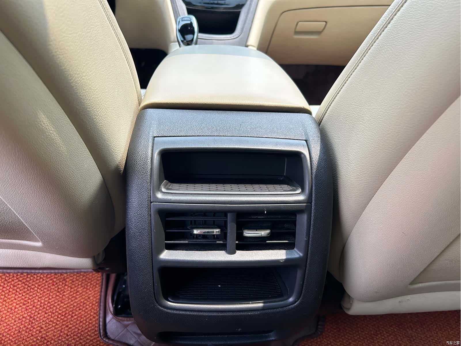 Cadillac XT5, 2017 11