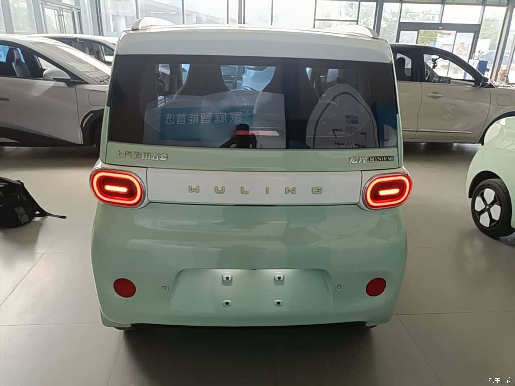 Wuling MINIEV, 2024 6