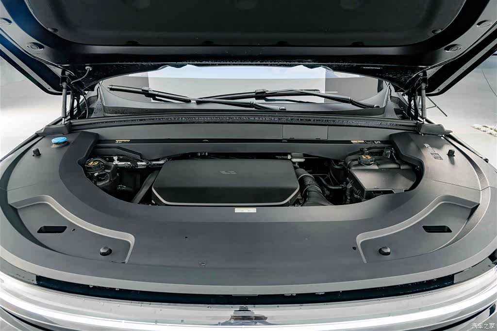 Li Auto L7, 2025 25