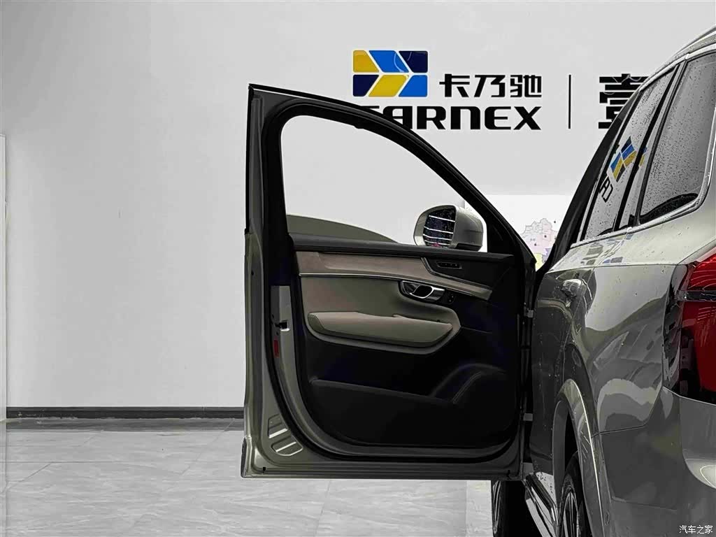 Volvo XC90, 2026 все фото