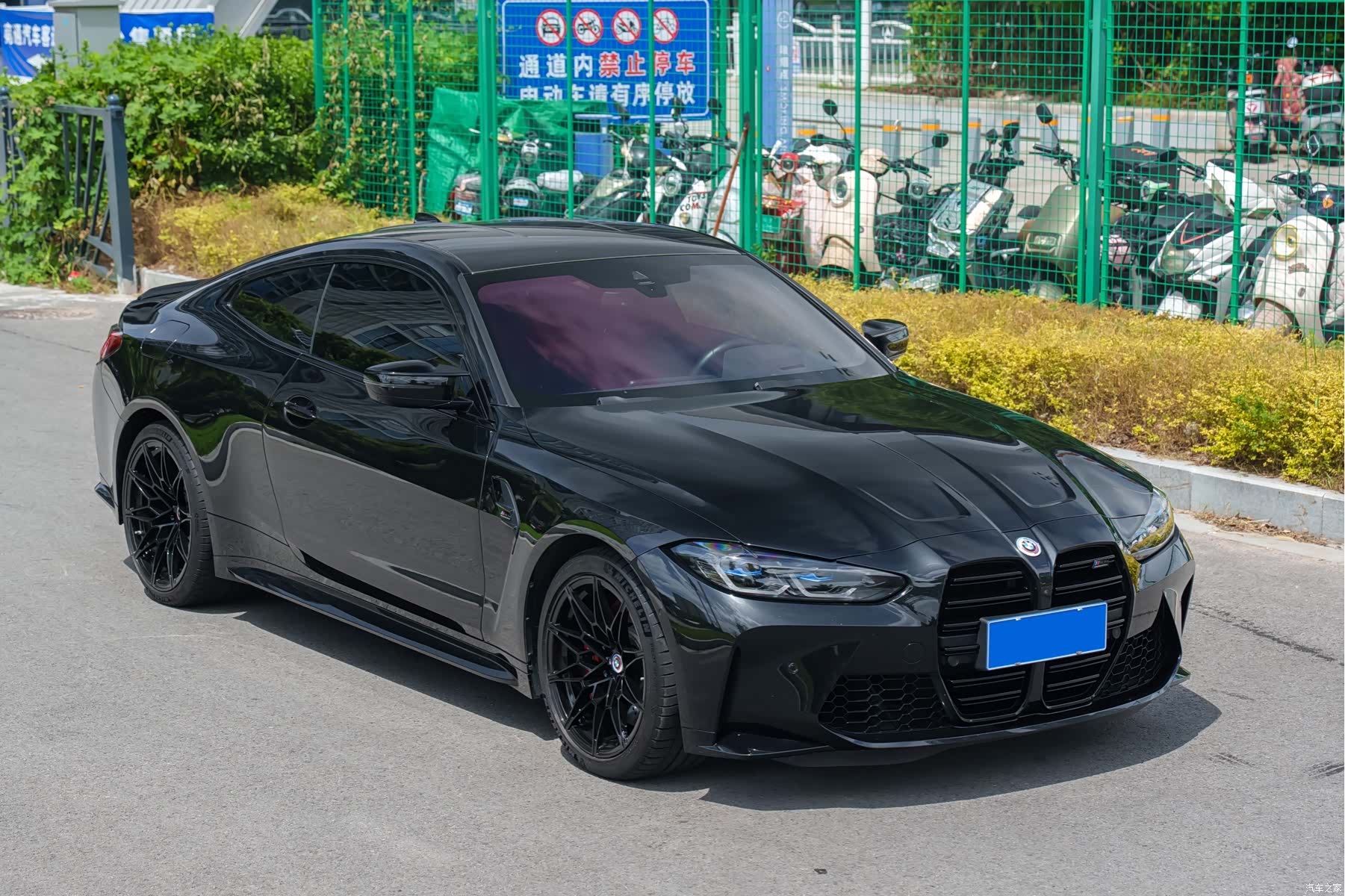 BMW M4, 2023 3