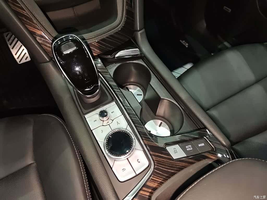Cadillac XT5, 2020 2