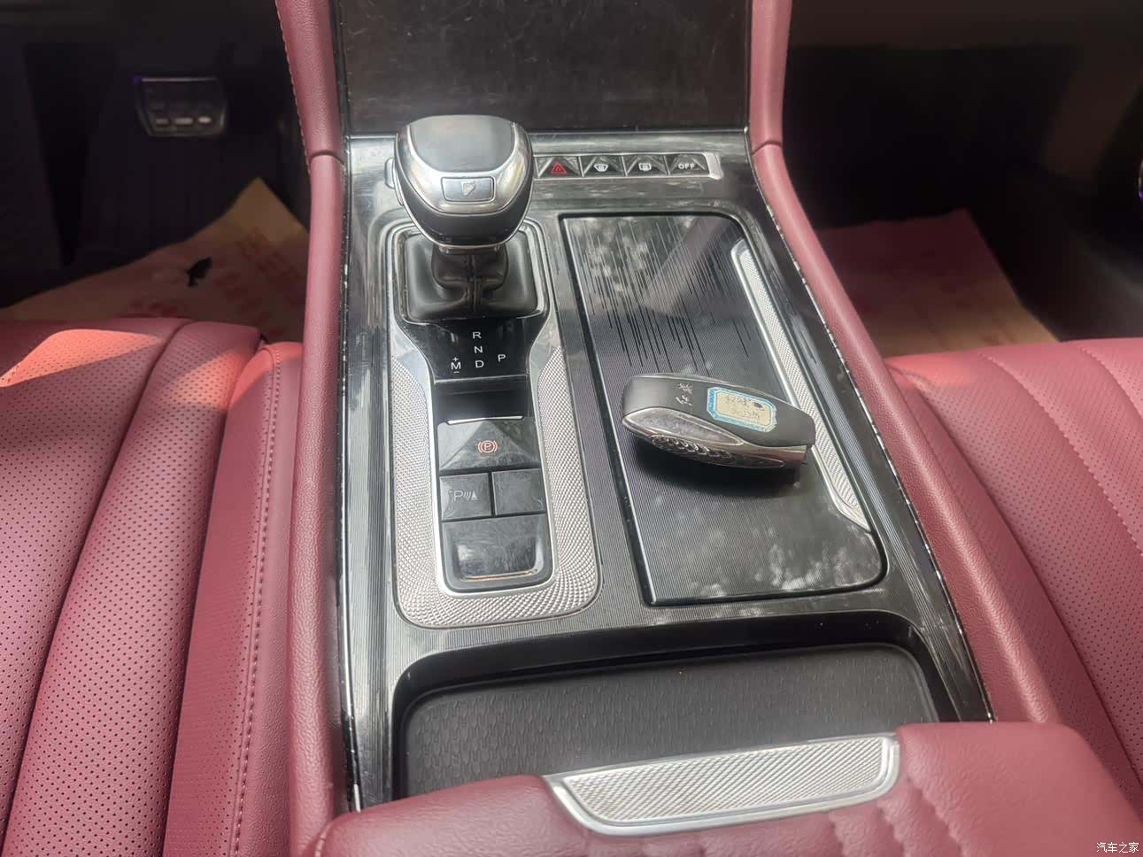 Hongqi H5, 2022 8