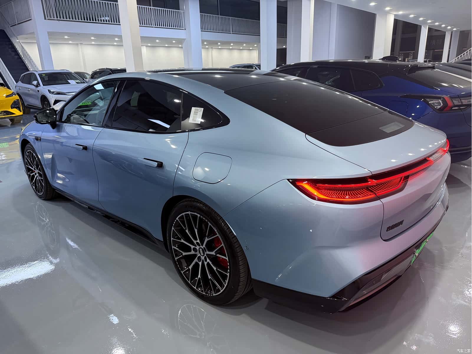 Geely E8, 2025 14