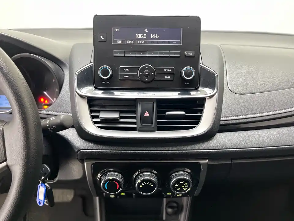 Toyota YARiS L Zhixuan