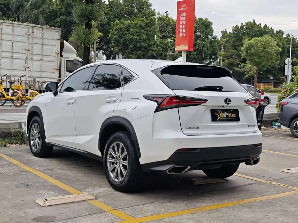 Lexus NX