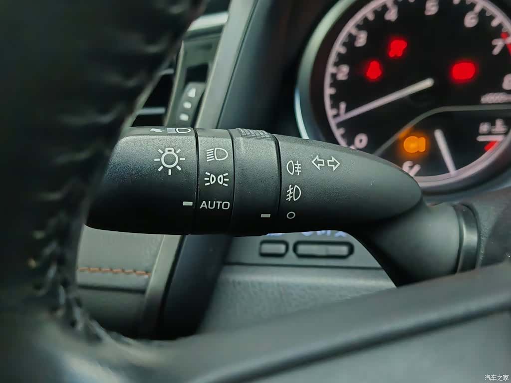 Toyota Camry, 2018 21