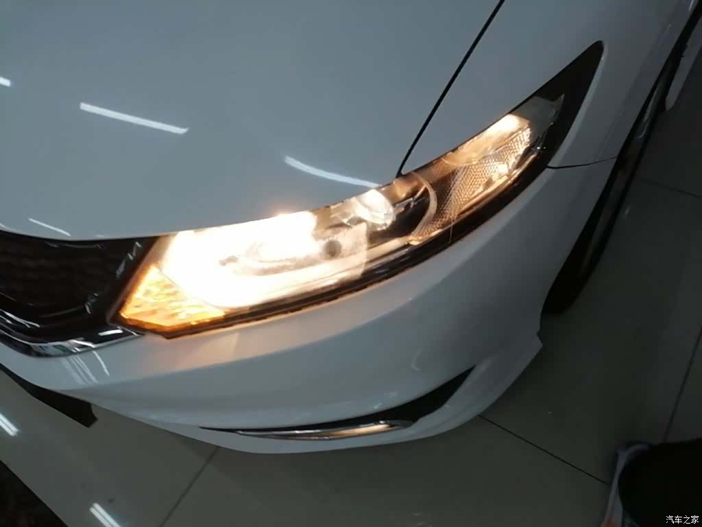 Honda Jade, 2015 24