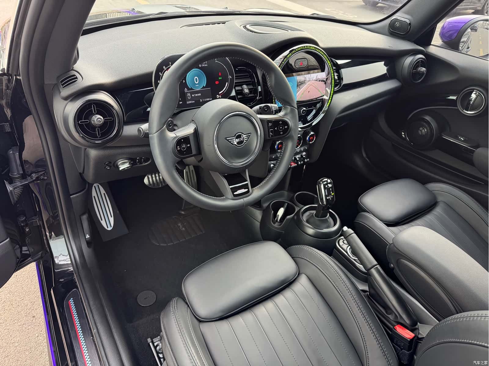 Mini Cooper, 2024 4