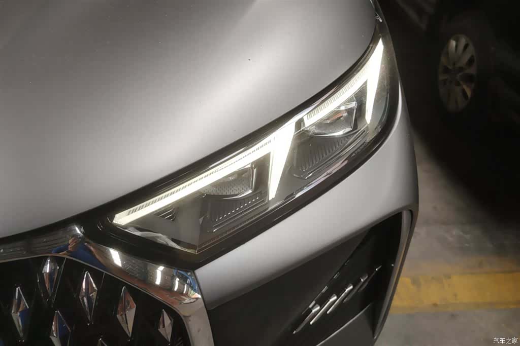 Chery Tiggo 8, 2026 все фото