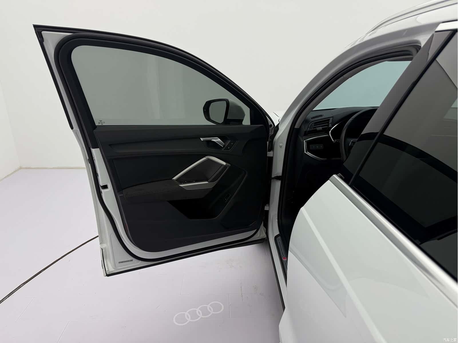 Audi Q3, 2022 20