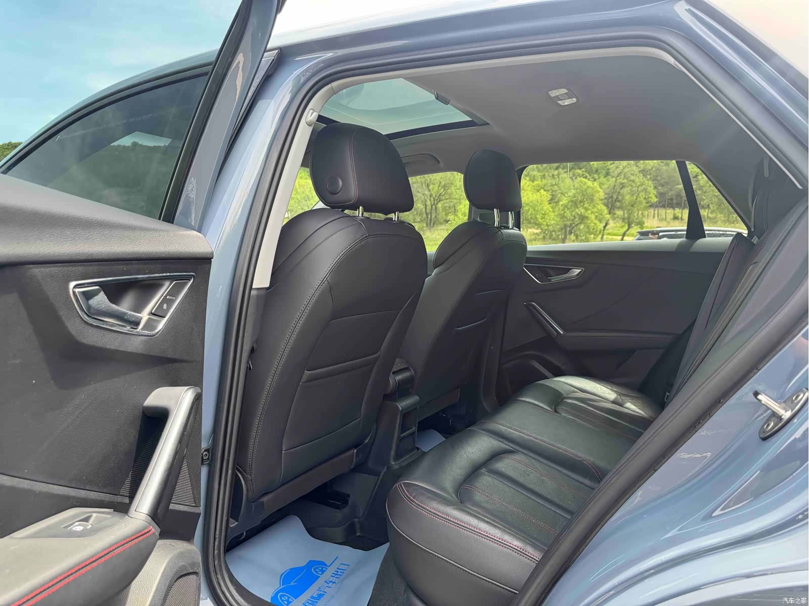 Audi Q2L, 2021 8