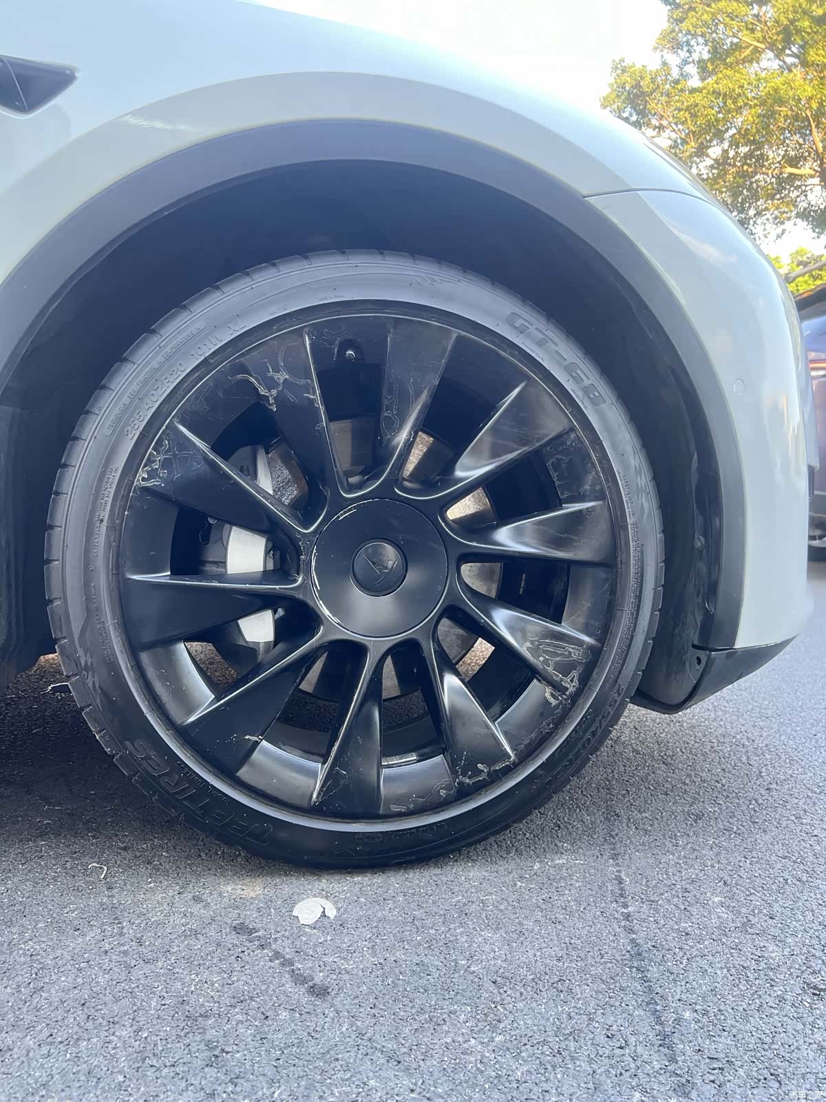 Tesla Model Y, 2023 23