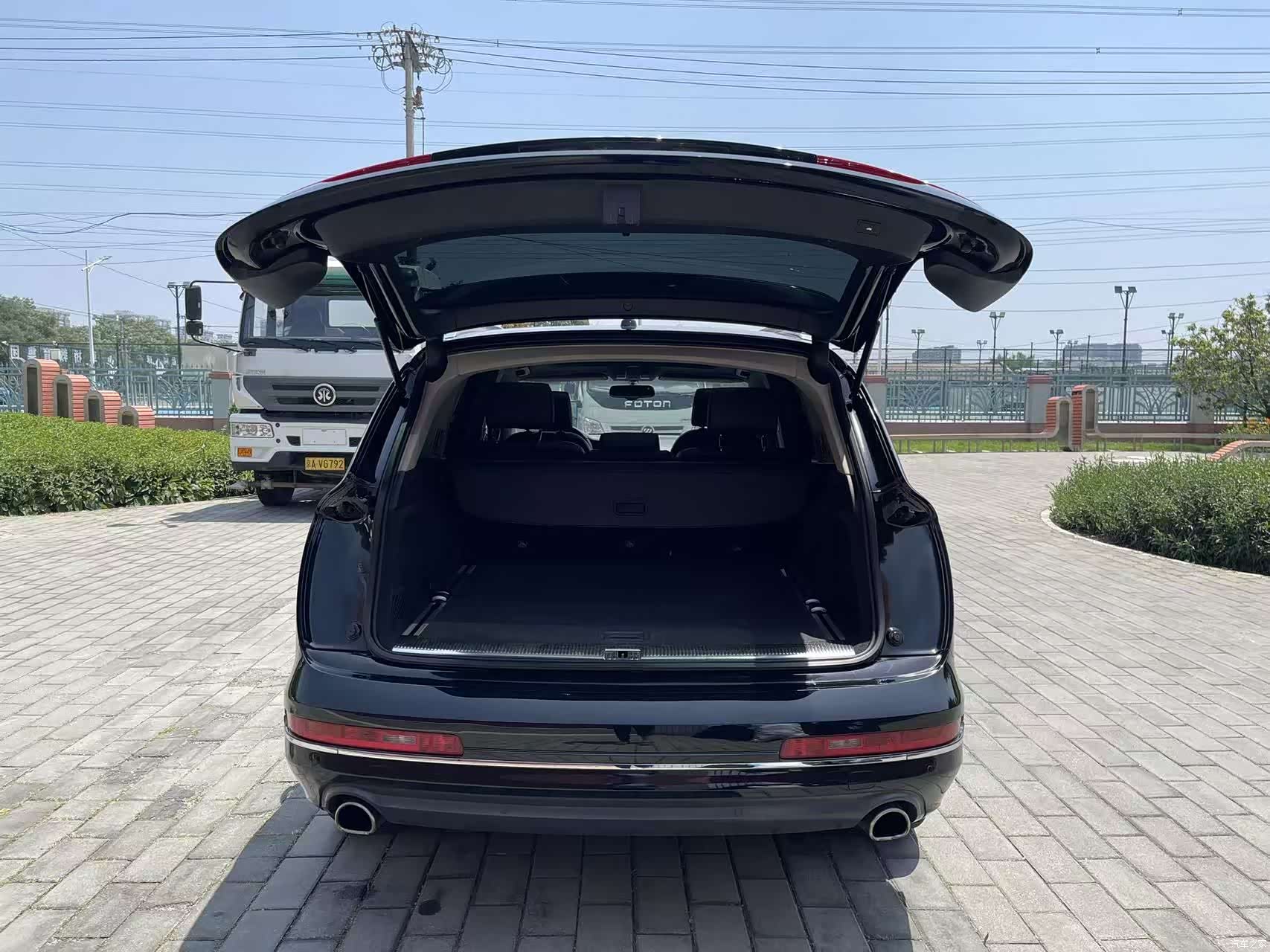 Audi Q7, 2012 9