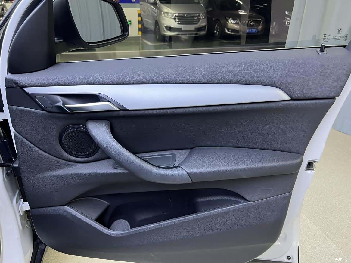BMW X1, 2018 13