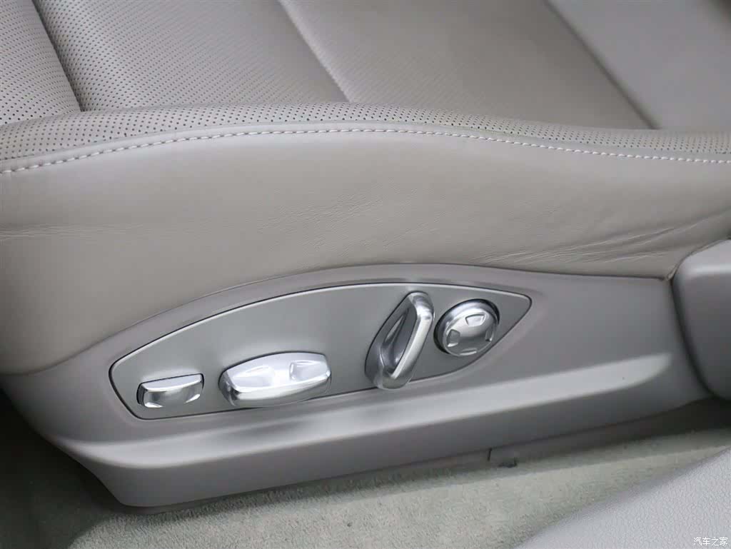 Porsche Panamera, 2011 4
