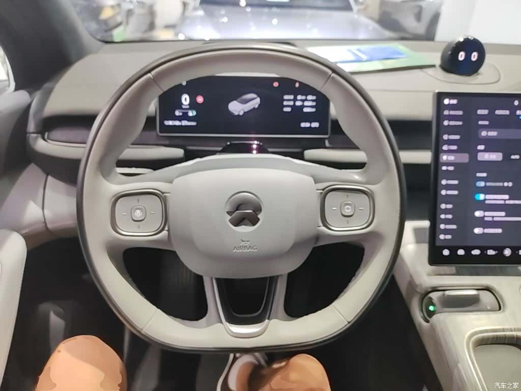 NIO ES6, 2023 11