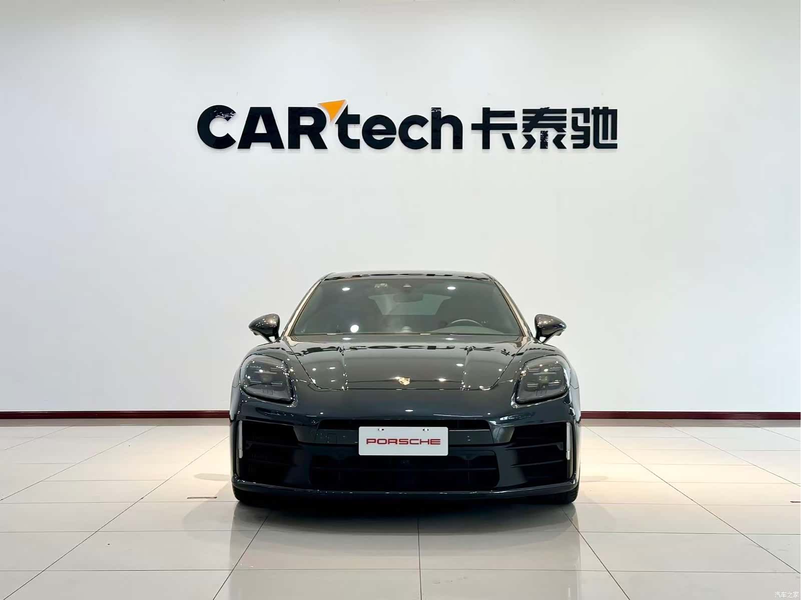 Porsche Panamera, 2024 2