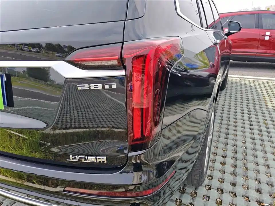 Cadillac XT6