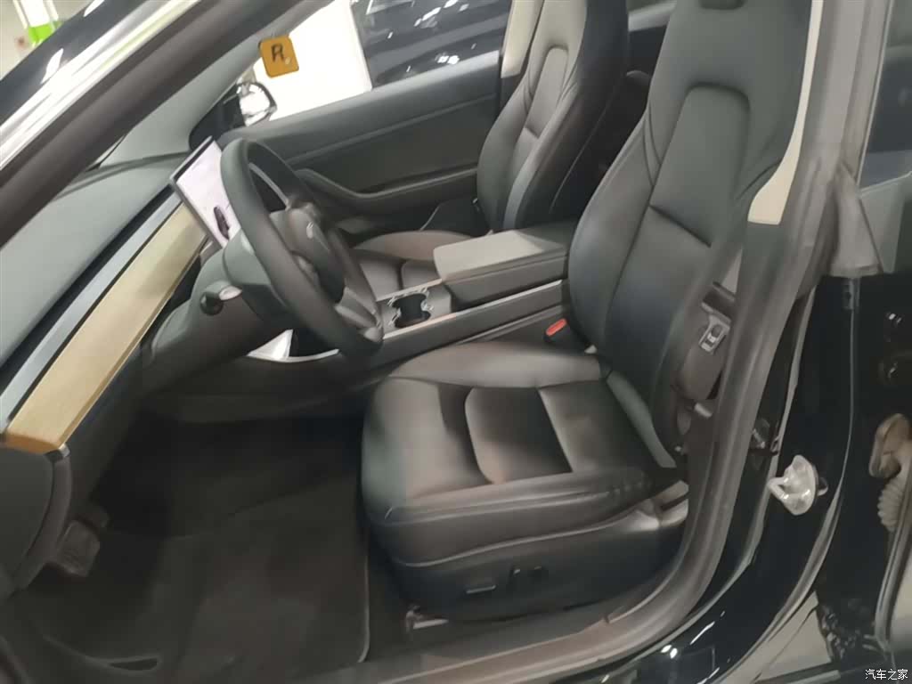Tesla Model 3, 2020 11