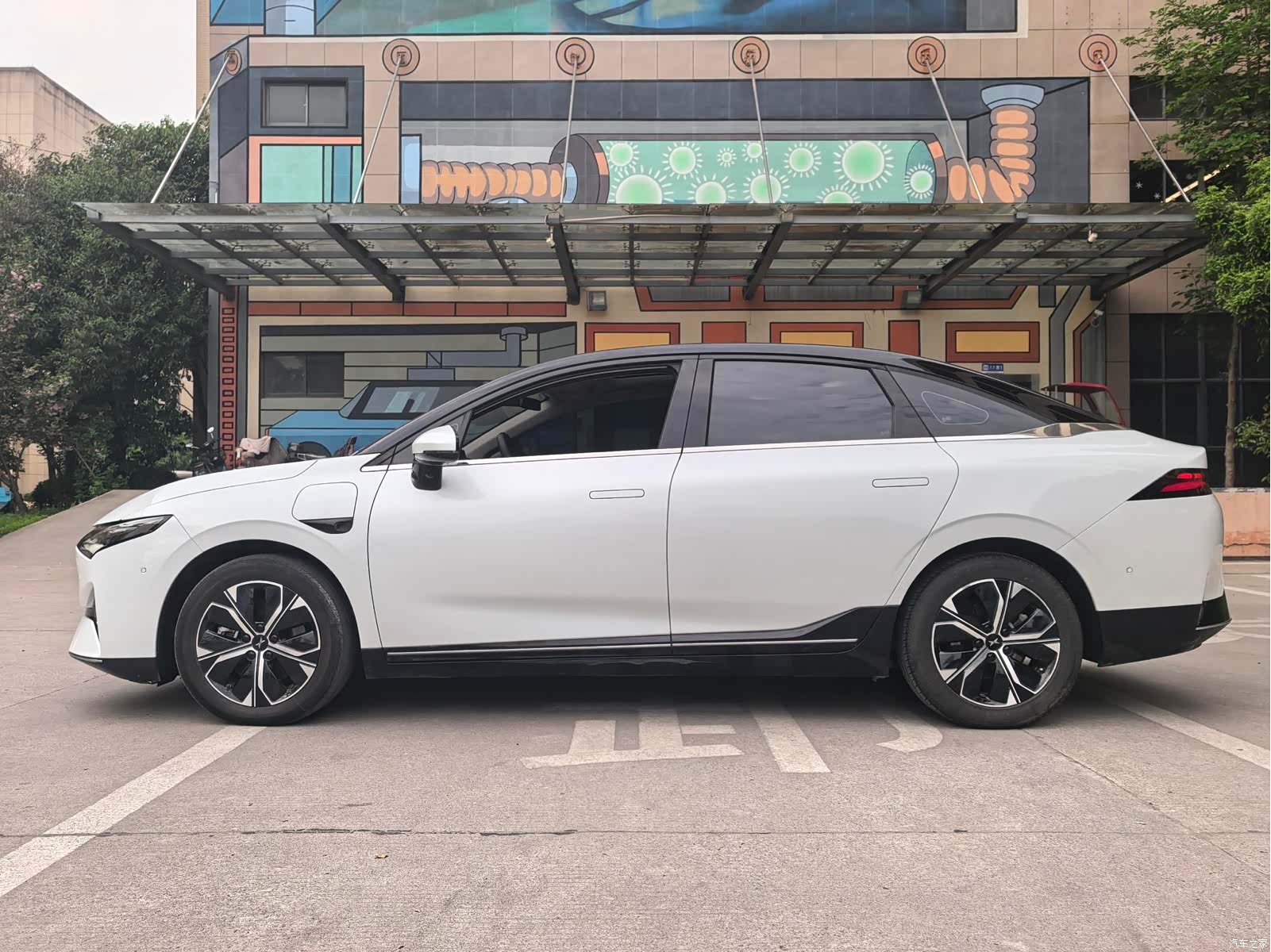 Xpeng P5, 2022 15