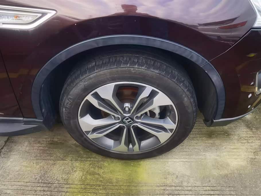 Luxgen Excellent 6 SUV