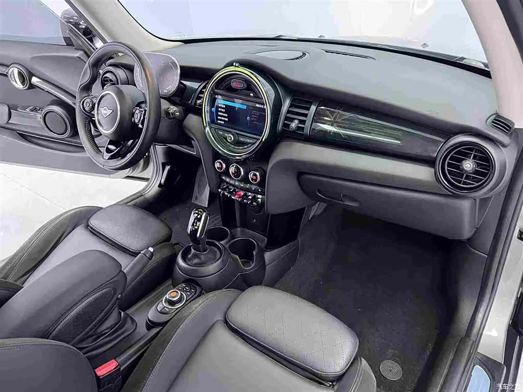 Mini Cooper, 2021 10