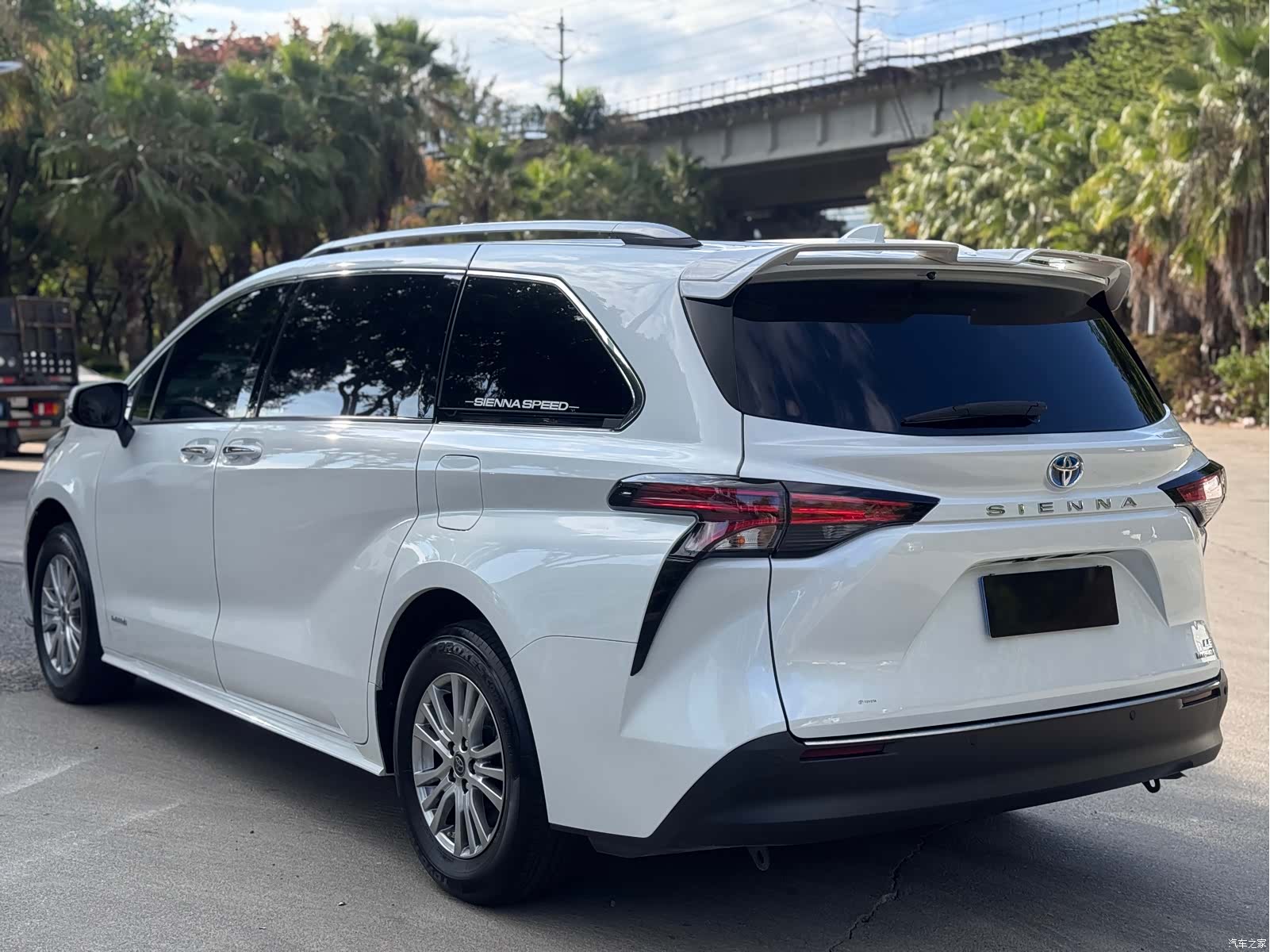 Toyota Sienna, 2023 9