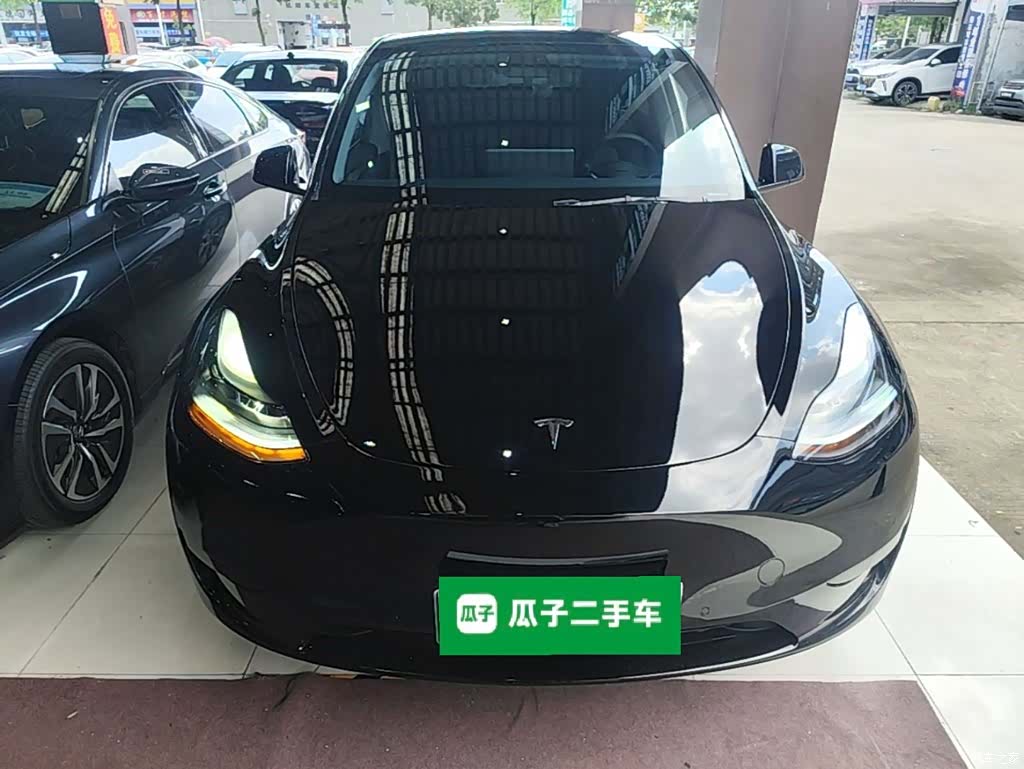 Tesla Model Y, 2023 3