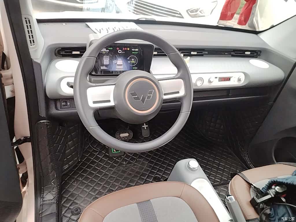 Wuling MINIEV, 2022 10