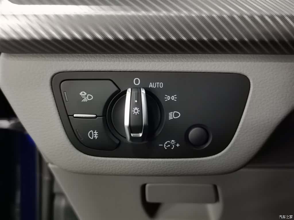 Audi Q5L, 2019 21