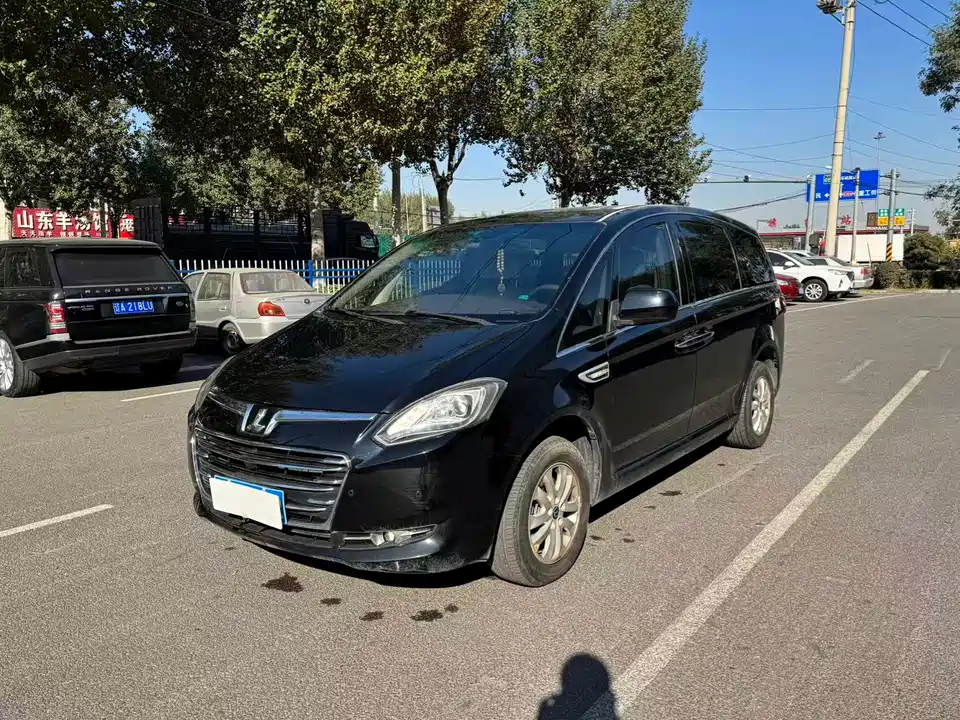 Luxgen Large 7 MPV