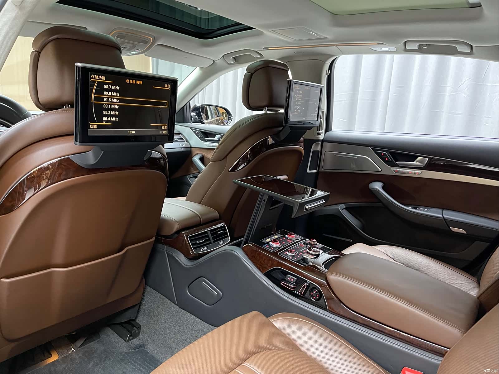Audi A8L, 2011 7